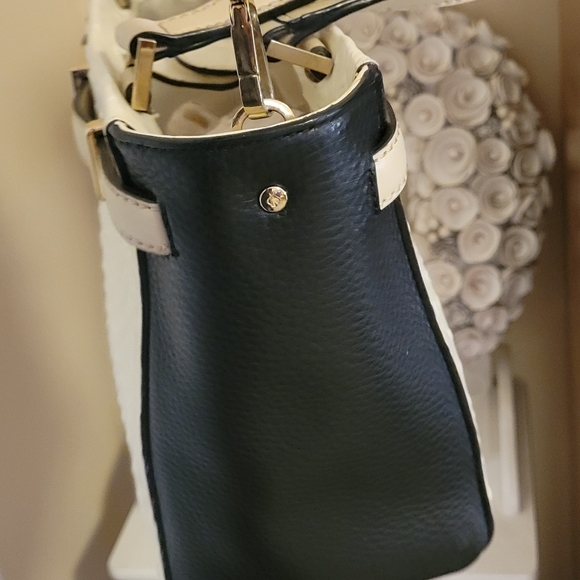 Kate Spade Houston Street Leo Ostrich emboased rare purse - Picture 7 of 10